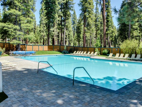 Lake Tahoe North Shore Home 978928