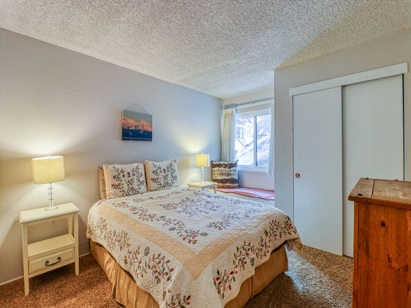 Lake Tahoe North Shore Home 978928