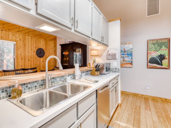 Lake Tahoe North Shore Home 978930