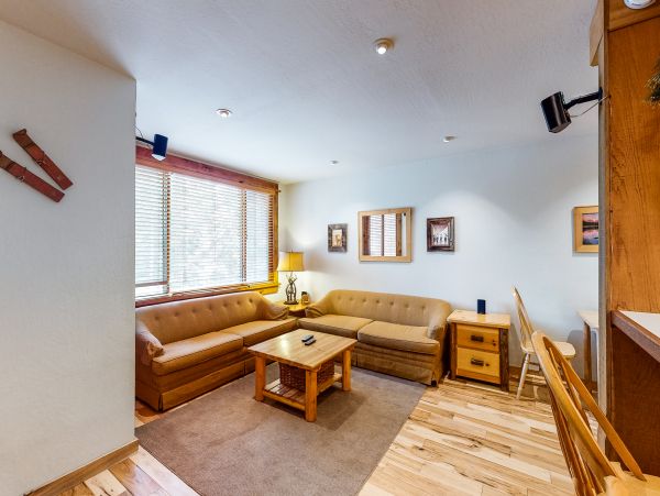 Lake Tahoe North Shore Home 978932