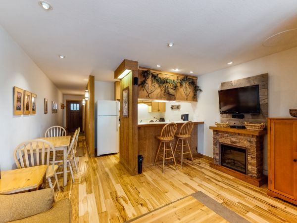 Lake Tahoe North Shore Home 978932