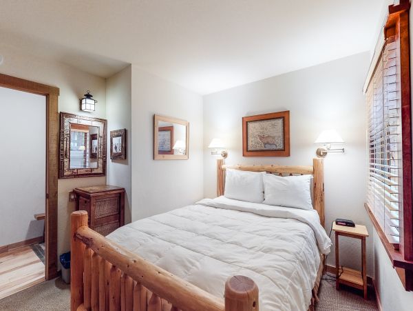 Lake Tahoe North Shore Home 978932