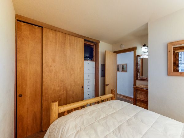 Lake Tahoe North Shore Home 978932