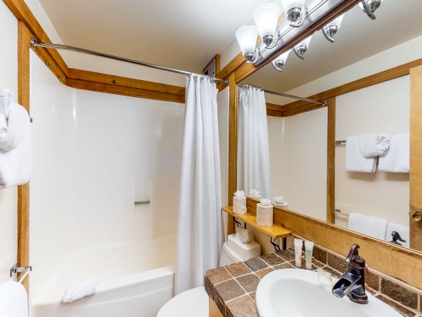 Lake Tahoe North Shore Home 978932
