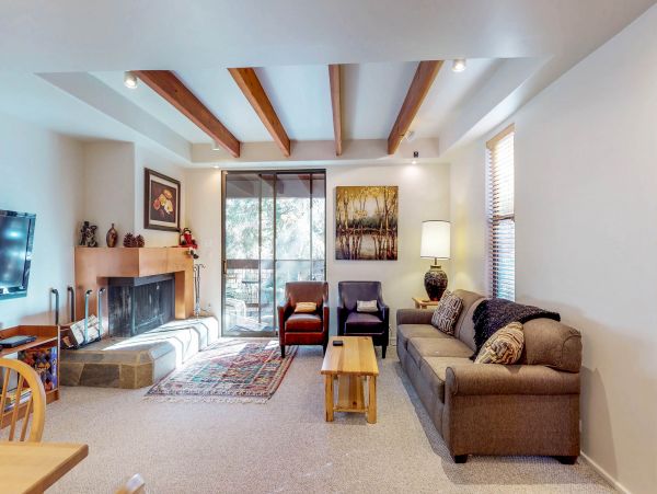 Lake Tahoe North Shore Home 978934
