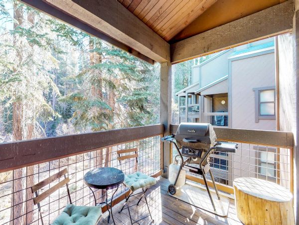 Lake Tahoe North Shore Home 978934