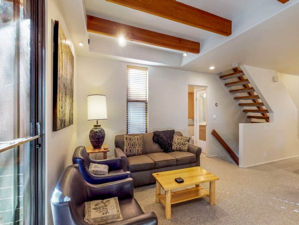 Lake Tahoe North Shore Home 978934