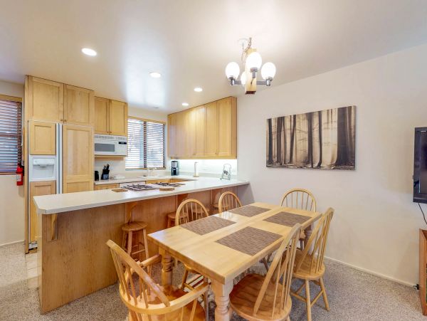 Lake Tahoe North Shore Home 978934