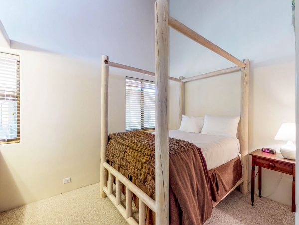 Lake Tahoe North Shore Home 978934