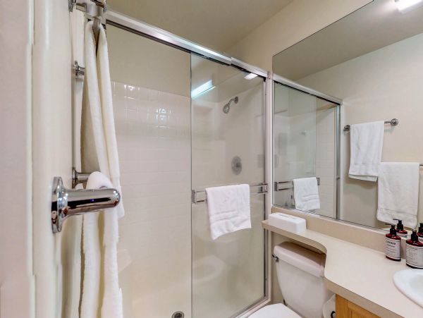 Lake Tahoe North Shore Home 978934