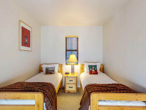 Lake Tahoe North Shore Home 978934