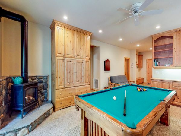 Lake Tahoe North Shore Home 978936