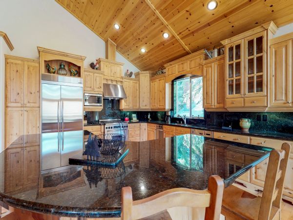 Lake Tahoe North Shore Home 978936