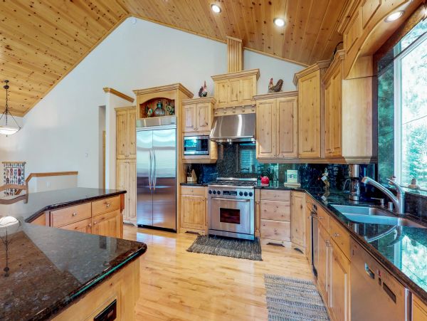 Lake Tahoe North Shore Home 978936