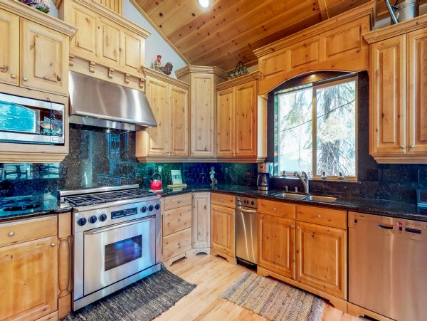 Lake Tahoe North Shore Home 978936