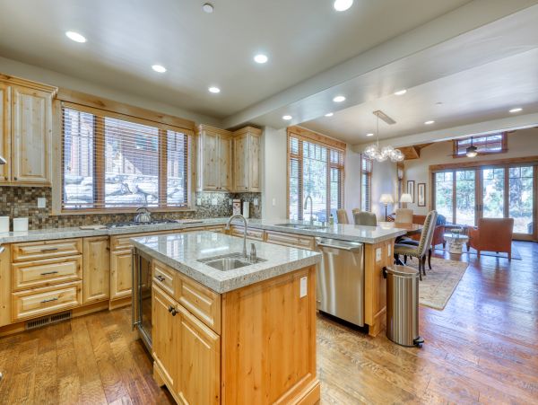 Lake Tahoe North Shore Home 978938