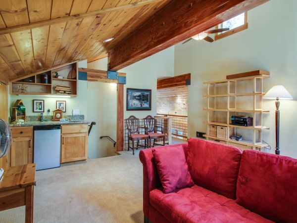 Lake Tahoe North Shore Home 978940