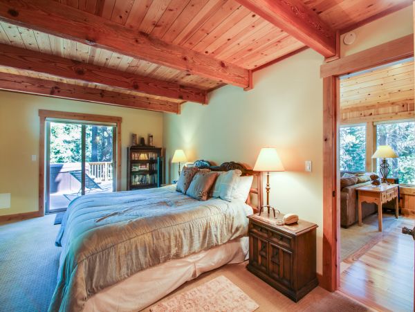 Lake Tahoe North Shore Home 978940