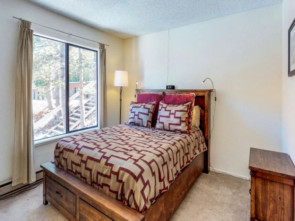 Lake Tahoe North Shore Home 978941