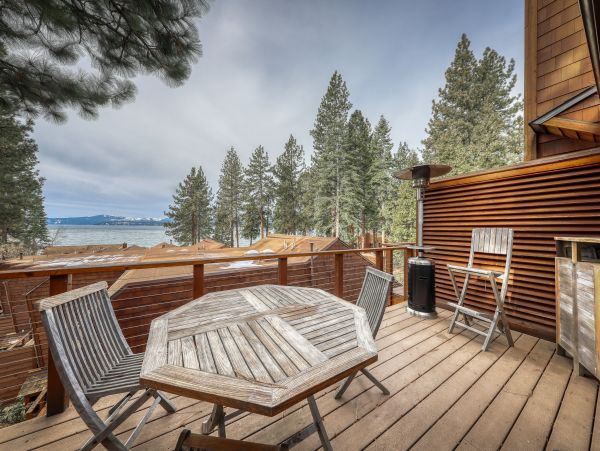 Lake Tahoe North Shore Home 978942