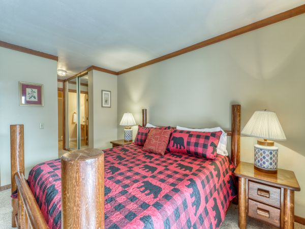 Lake Tahoe North Shore Home 978942