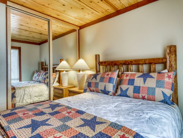 Lake Tahoe North Shore Home 978942