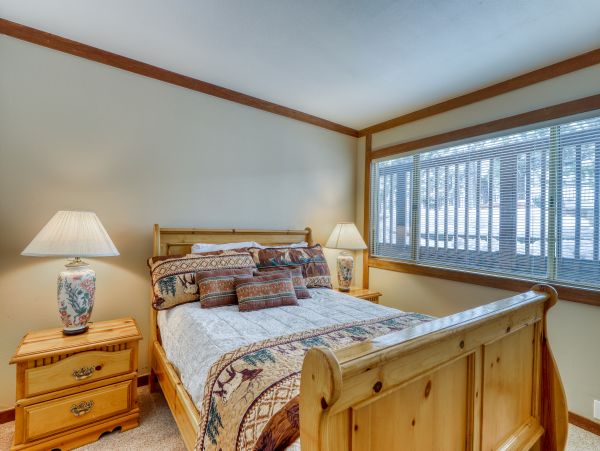 Lake Tahoe North Shore Home 978942