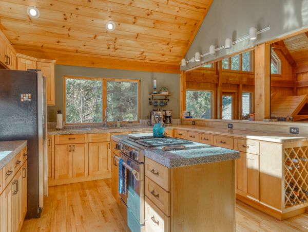 Lake Tahoe North Shore Home 978943