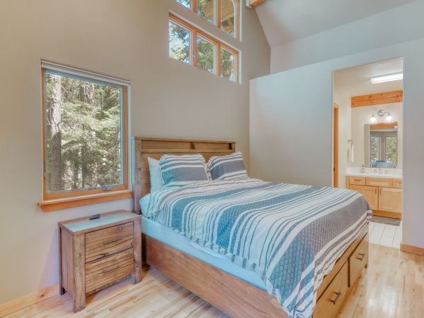 Lake Tahoe North Shore Home 978943