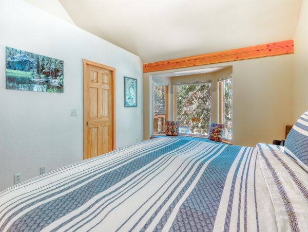 Lake Tahoe North Shore Home 978943