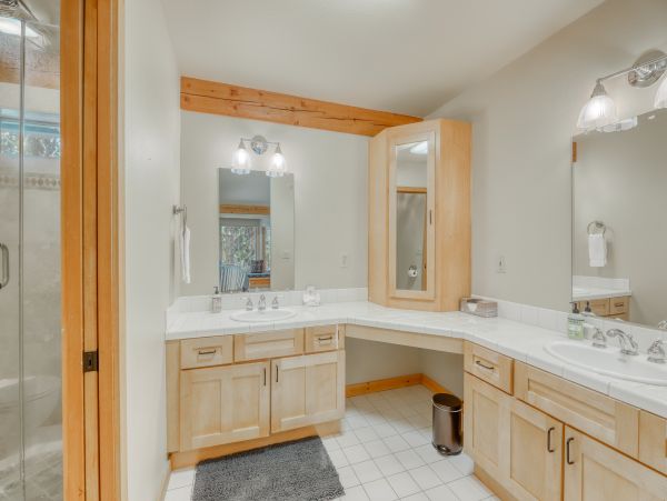 Lake Tahoe North Shore Home 978943