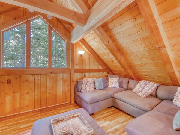 Lake Tahoe North Shore Home 978943