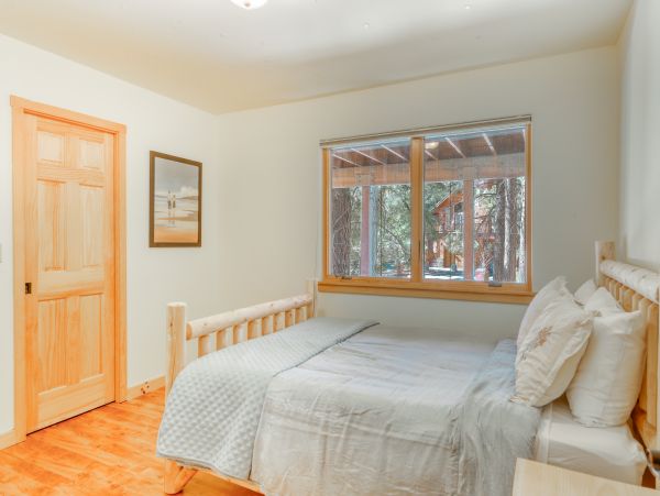 Lake Tahoe North Shore Home 978943