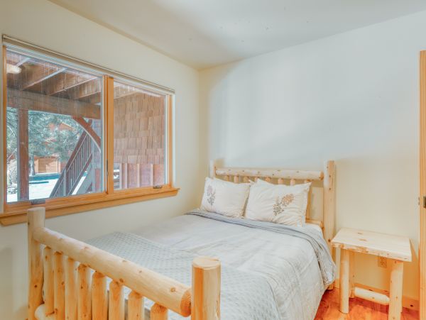 Lake Tahoe North Shore Home 978943