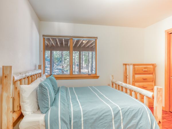 Lake Tahoe North Shore Home 978943