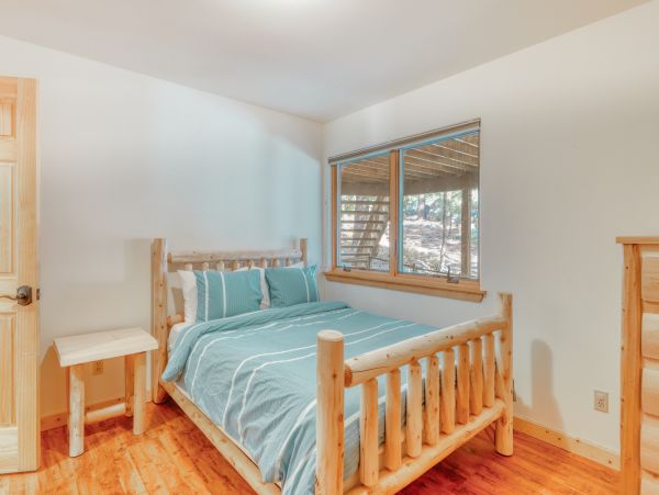 Lake Tahoe North Shore Home 978943