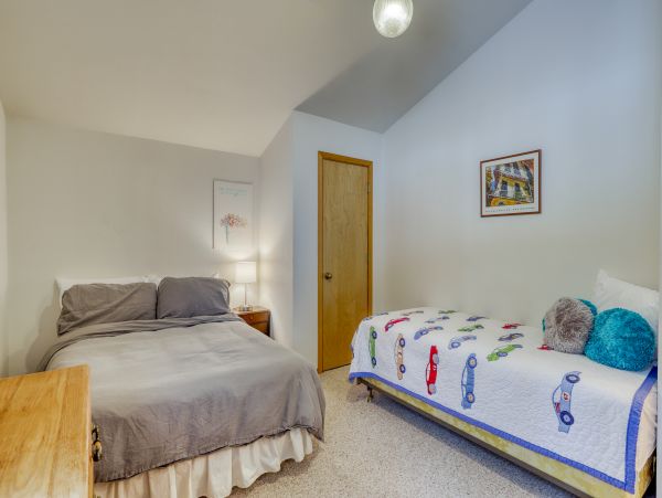 Lake Tahoe North Shore Home 978945