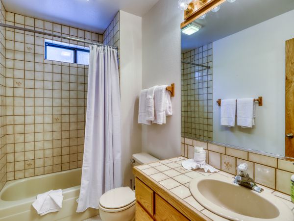 Lake Tahoe North Shore Home 978945
