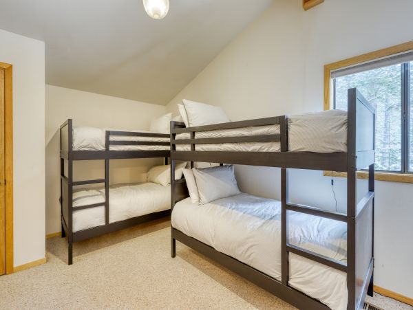 Lake Tahoe North Shore Home 978945