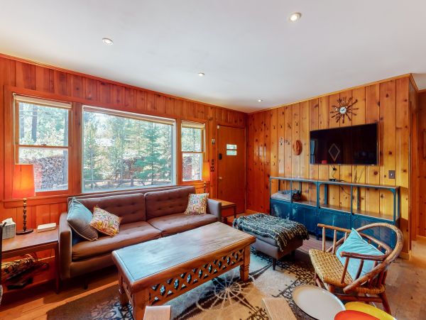 Lake Tahoe North Shore Home 978946