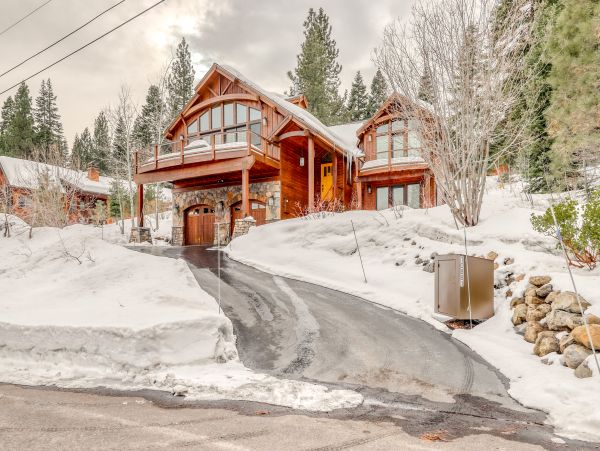 Lake Tahoe North Shore Home 978947