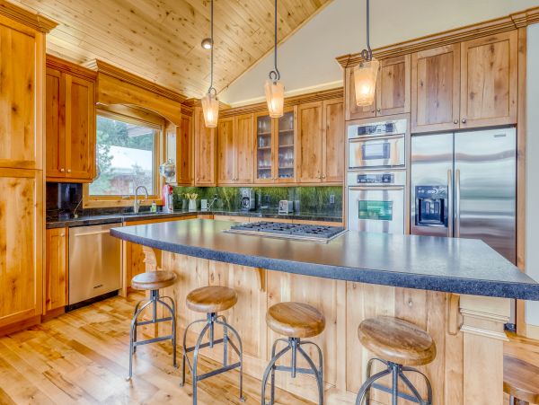 Lake Tahoe North Shore Home 978947