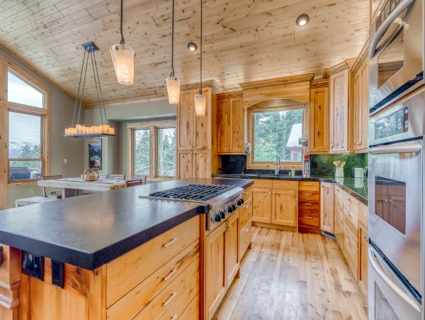Lake Tahoe North Shore Home 978947