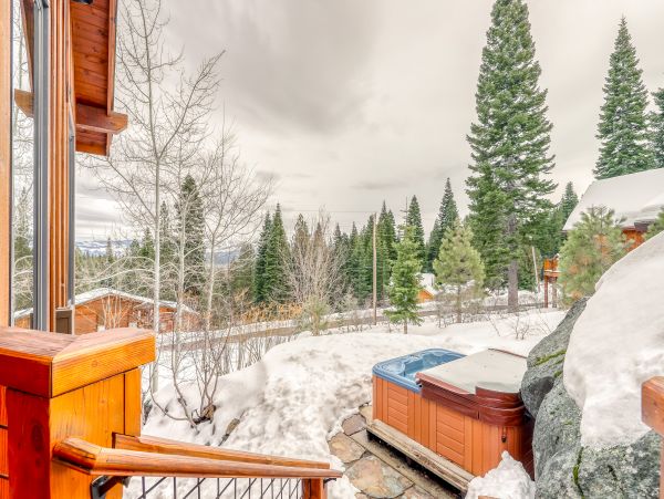 Lake Tahoe North Shore Home 978947