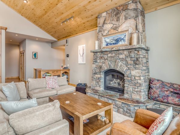 Lake Tahoe North Shore Home 978947