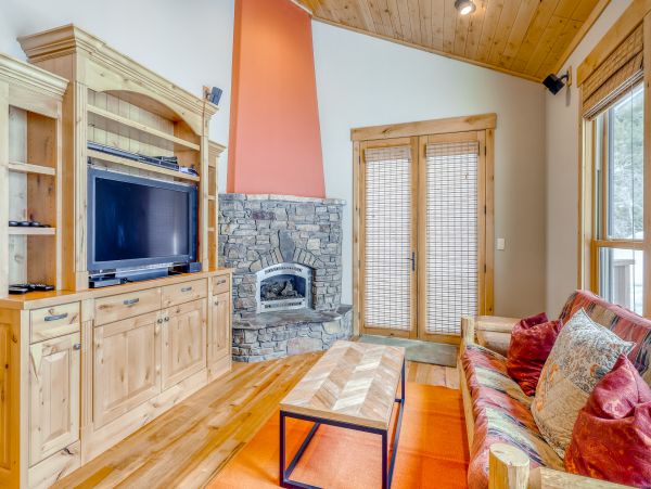 Lake Tahoe North Shore Home 978947