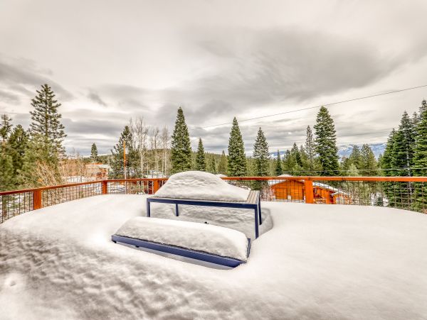 Lake Tahoe North Shore Home 978947