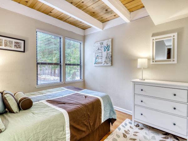 Lake Tahoe North Shore Home 978948