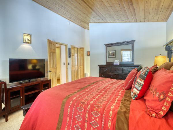 Lake Tahoe North Shore Home 978949
