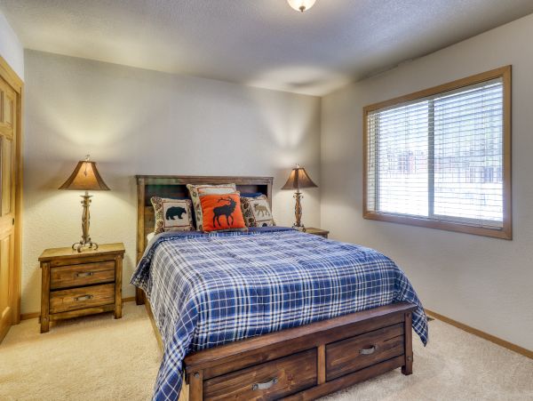 Lake Tahoe North Shore Home 978949